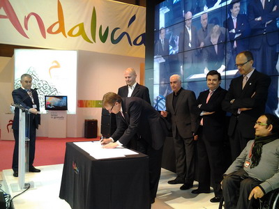 El Vuelo Libre de Andaluc�a se adhiere a la Comunidad Tur�stica de Andaluc�a